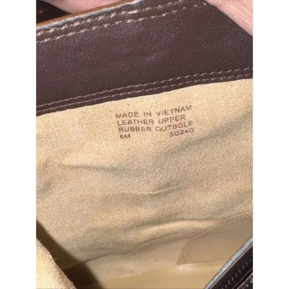 Michael Kors Carlisle Burnished Leather Chain Detail Luggage Booties Size 6M EUC